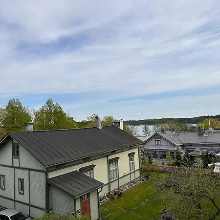 Spacious Near Castle Lägenhet